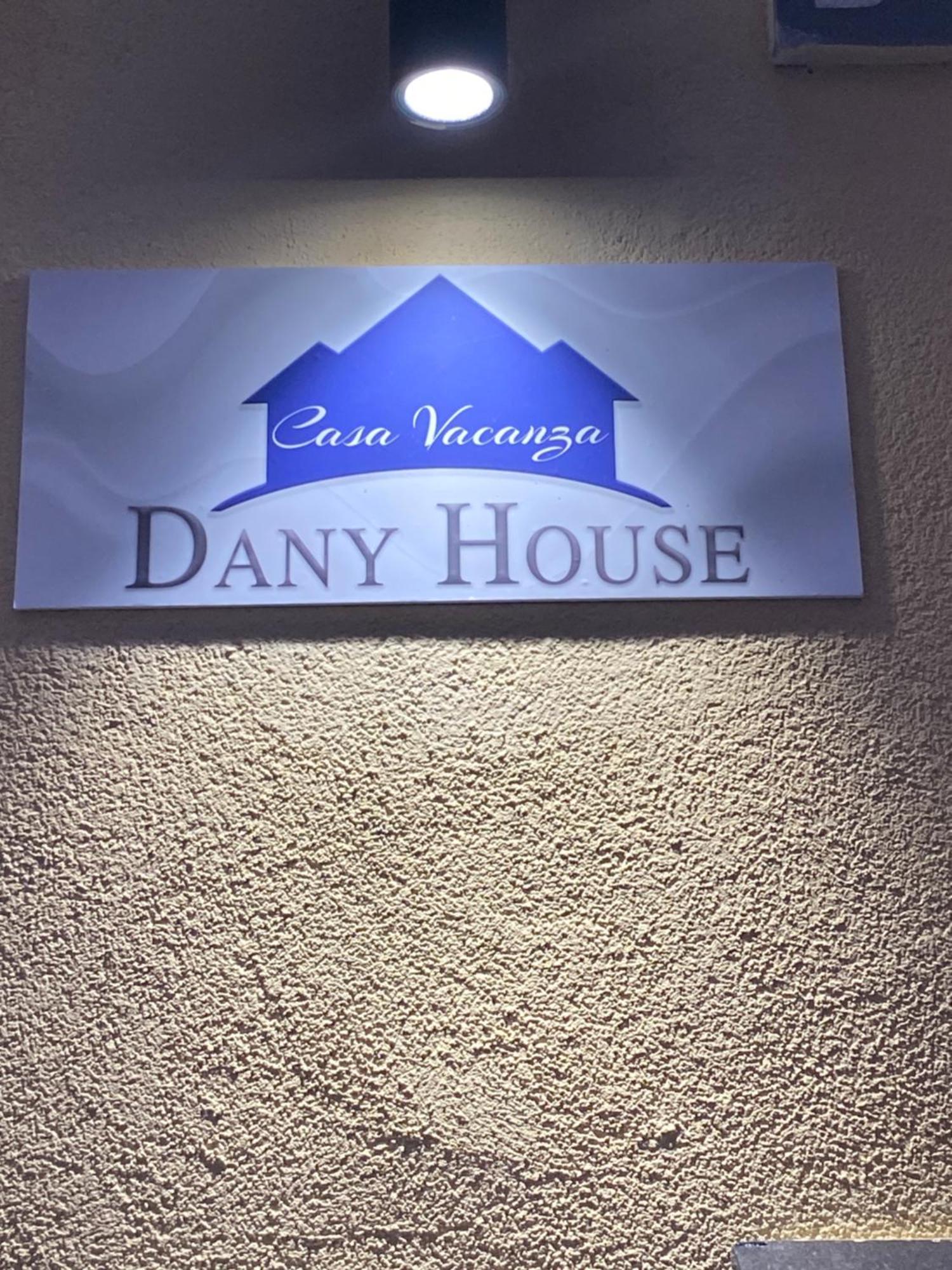 Apartmán Dany House CTA Exteriér fotografie